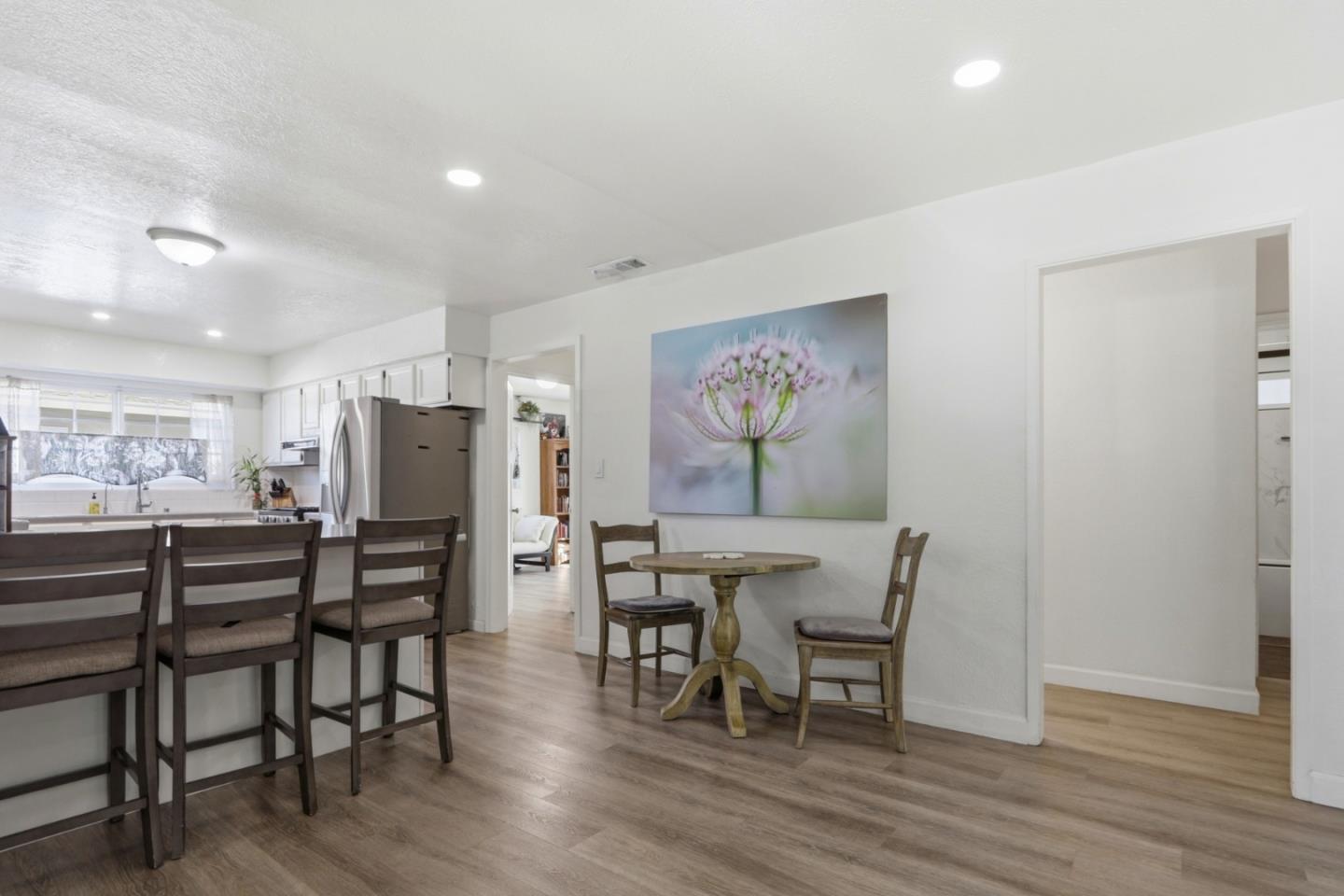 Detail Gallery Image 10 of 27 For 888 Corlista Dr, San Jose,  CA 95128 - 3 Beds | 1/1 Baths