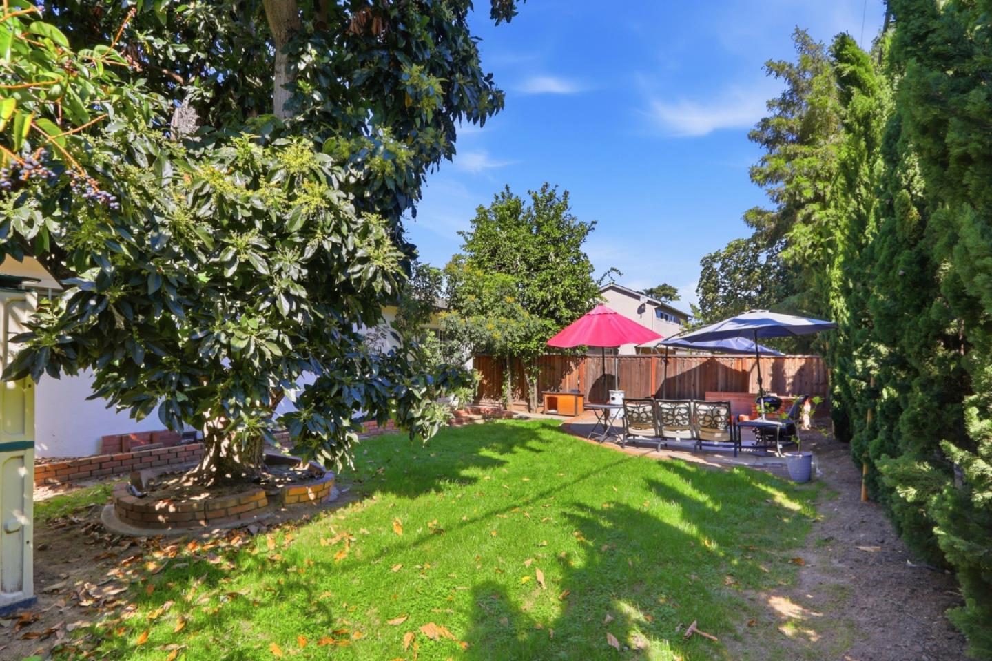 Detail Gallery Image 22 of 27 For 888 Corlista Dr, San Jose,  CA 95128 - 3 Beds | 1/1 Baths