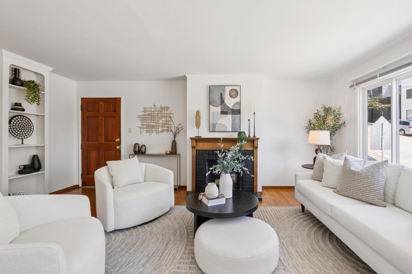 Detail Gallery Image 10 of 38 For 980 Burnett Ave, San Francisco,  CA 94131 - 5 Beds | 2 Baths