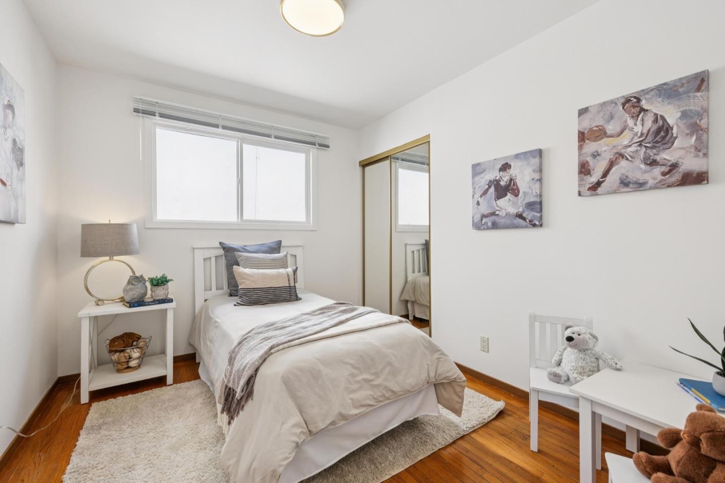 Detail Gallery Image 20 of 38 For 980 Burnett Ave, San Francisco,  CA 94131 - 5 Beds | 2 Baths