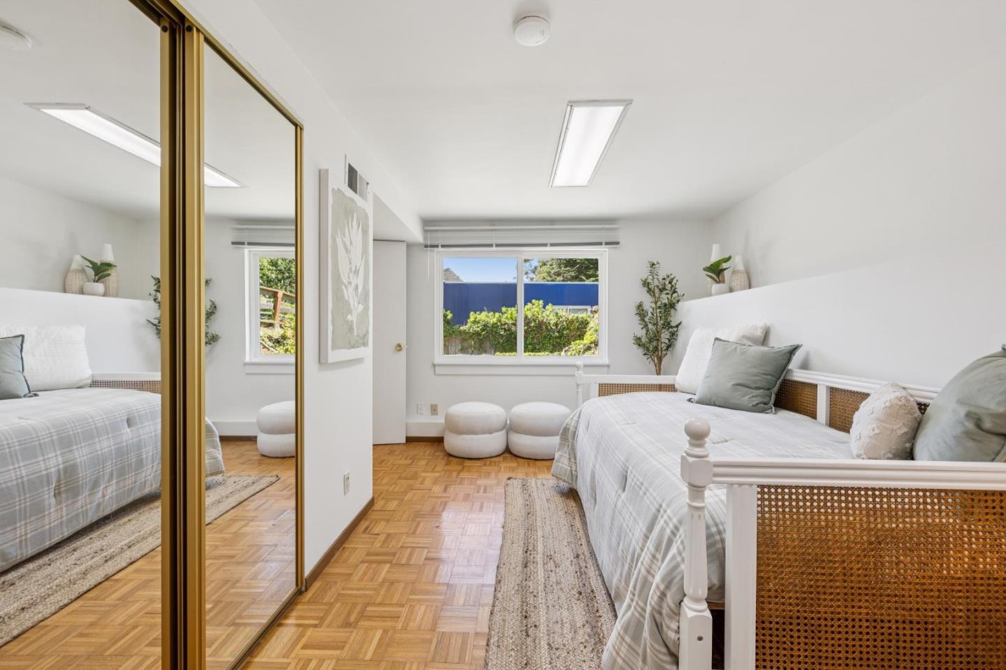 Detail Gallery Image 33 of 38 For 980 Burnett Ave, San Francisco,  CA 94131 - 5 Beds | 2 Baths