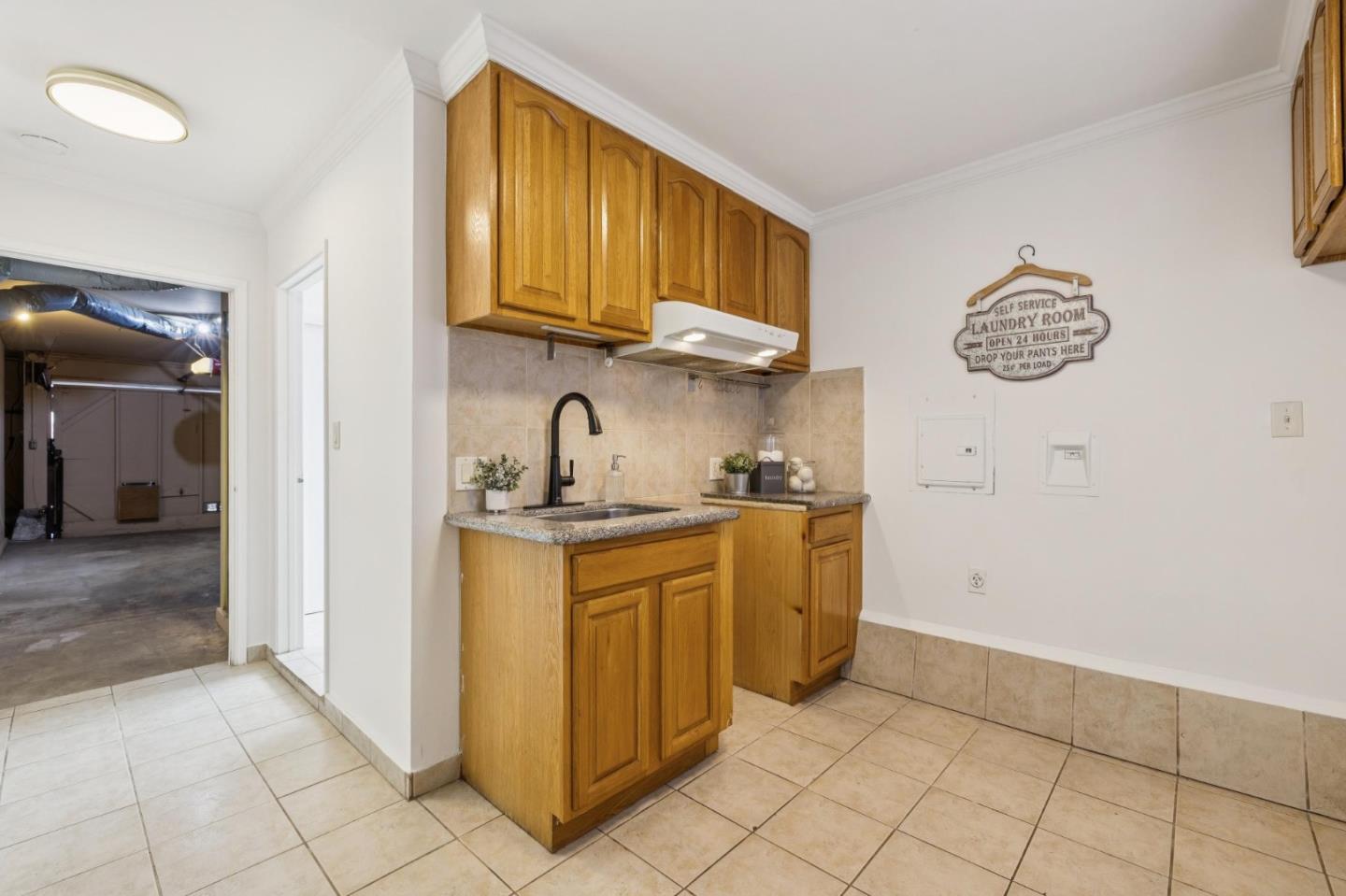 Detail Gallery Image 34 of 38 For 980 Burnett Ave, San Francisco,  CA 94131 - 5 Beds | 2 Baths