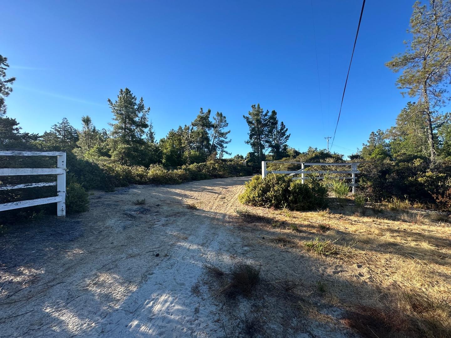 10001 West Drive, Felton, CA, 95018