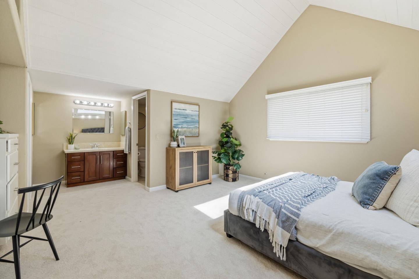 Detail Gallery Image 12 of 36 For 4750 Capitola Rd, Capitola,  CA 95010 - 3 Beds | 2/1 Baths