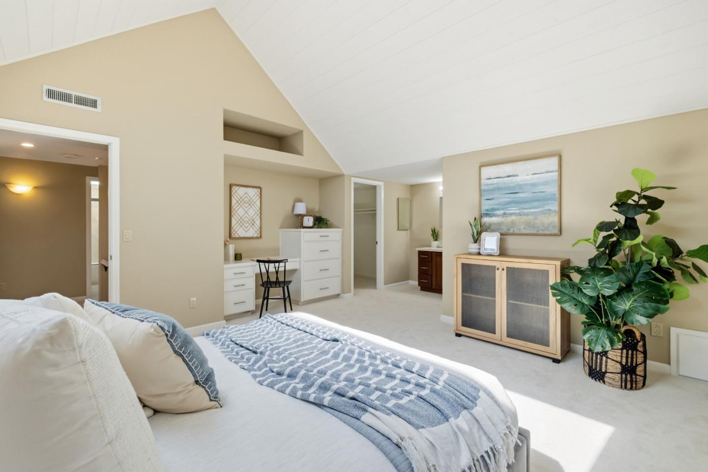 Detail Gallery Image 14 of 36 For 4750 Capitola Rd, Capitola,  CA 95010 - 3 Beds | 2/1 Baths