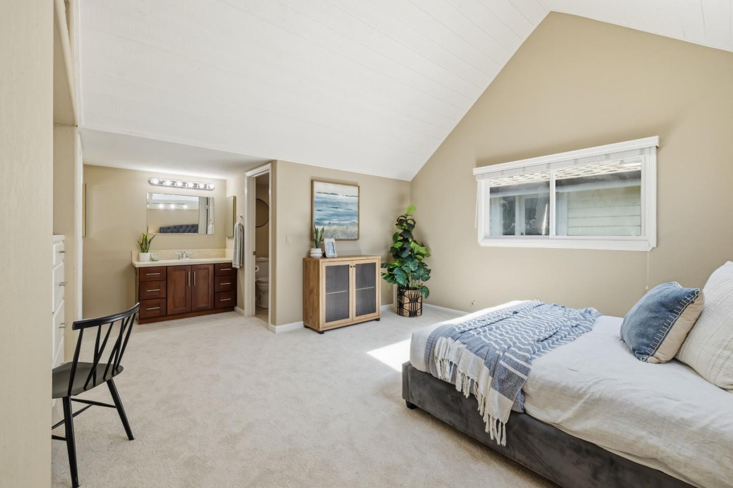 Detail Gallery Image 15 of 36 For 4750 Capitola Rd, Capitola,  CA 95010 - 3 Beds | 2/1 Baths