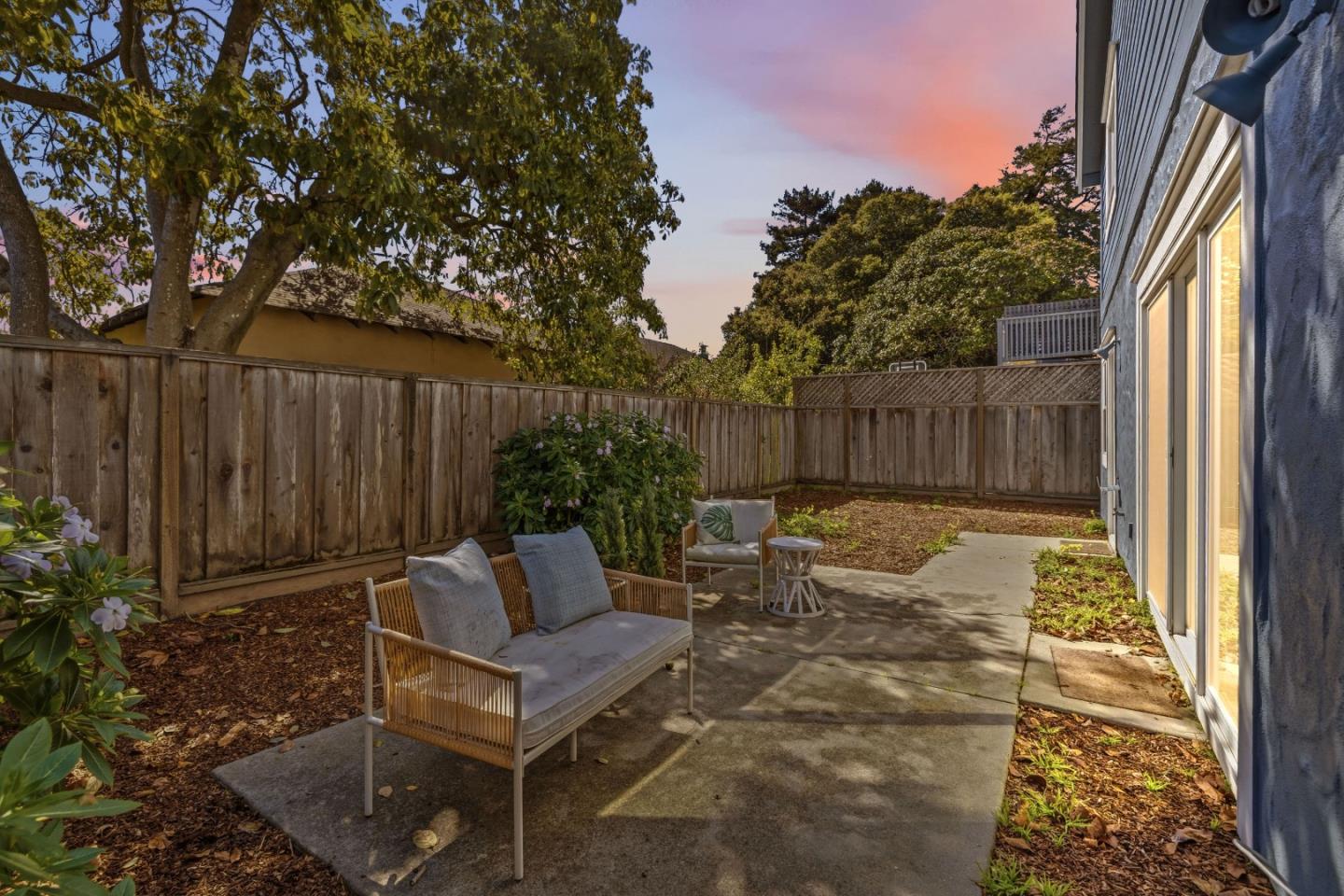 Detail Gallery Image 28 of 36 For 4750 Capitola Rd, Capitola,  CA 95010 - 3 Beds | 2/1 Baths