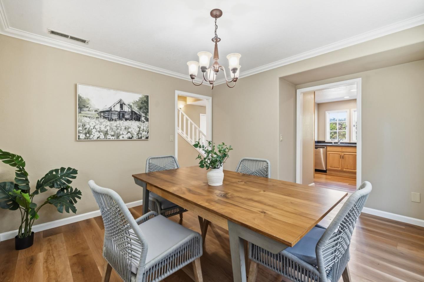 Detail Gallery Image 9 of 36 For 4750 Capitola Rd, Capitola,  CA 95010 - 3 Beds | 2/1 Baths