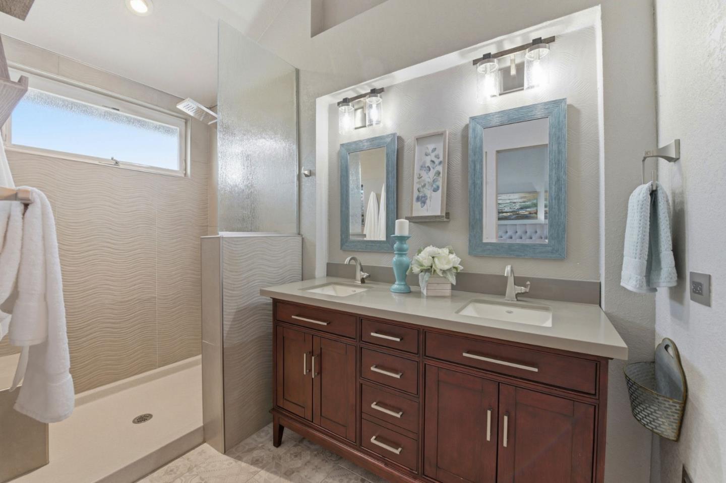 Detail Gallery Image 10 of 13 For 4470 Bush Cir, Fremont,  CA 94538 - 3 Beds | 2 Baths