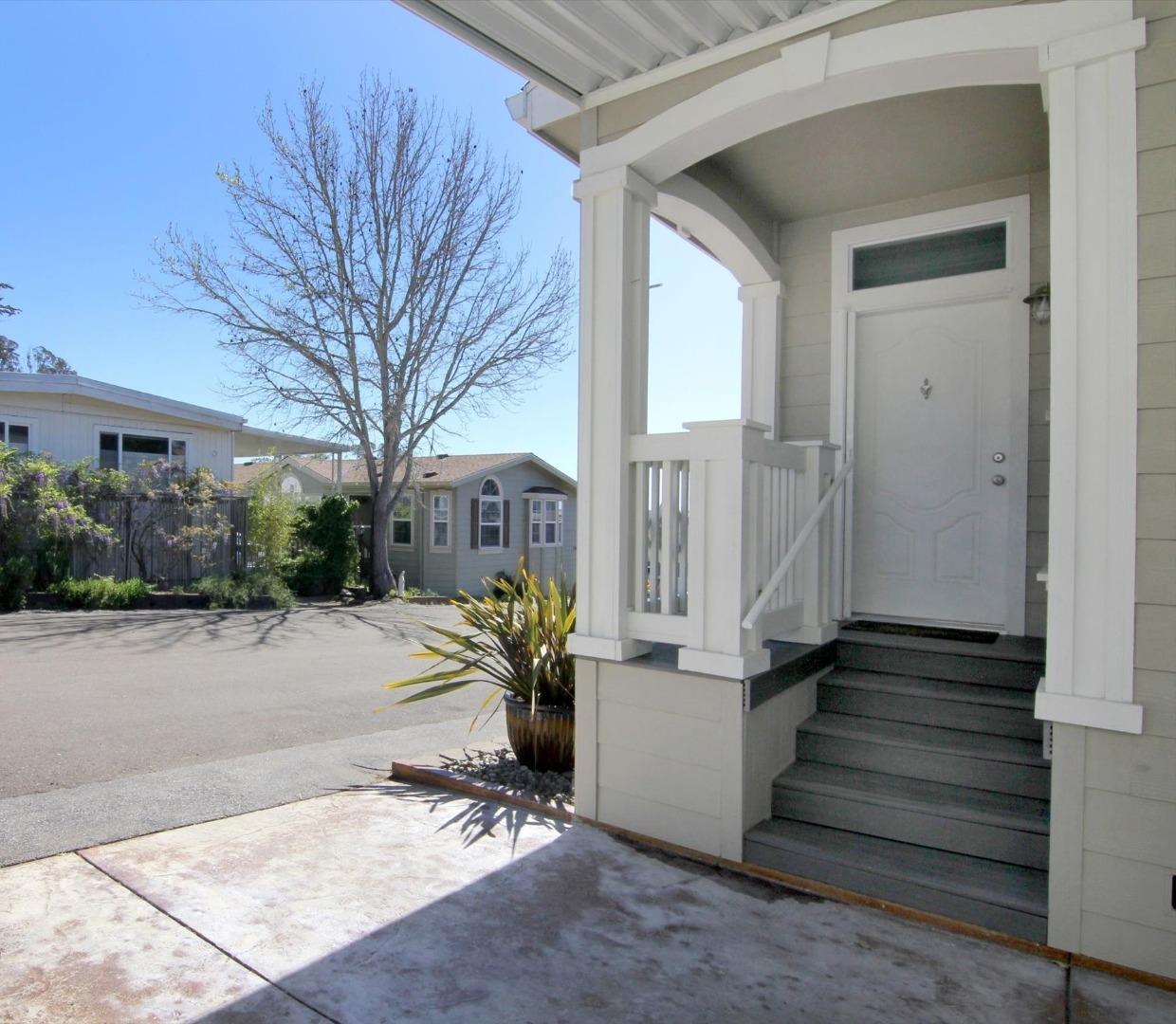 Detail Gallery Image 3 of 61 For 100 N Rodeo Gulch Rd #117,  Soquel,  CA 95073 - 3 Beds | 2 Baths