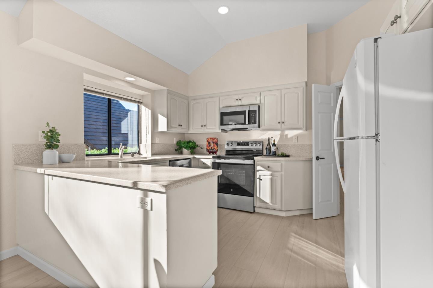 Photo #15: ML82039147 Listing: Photo #15