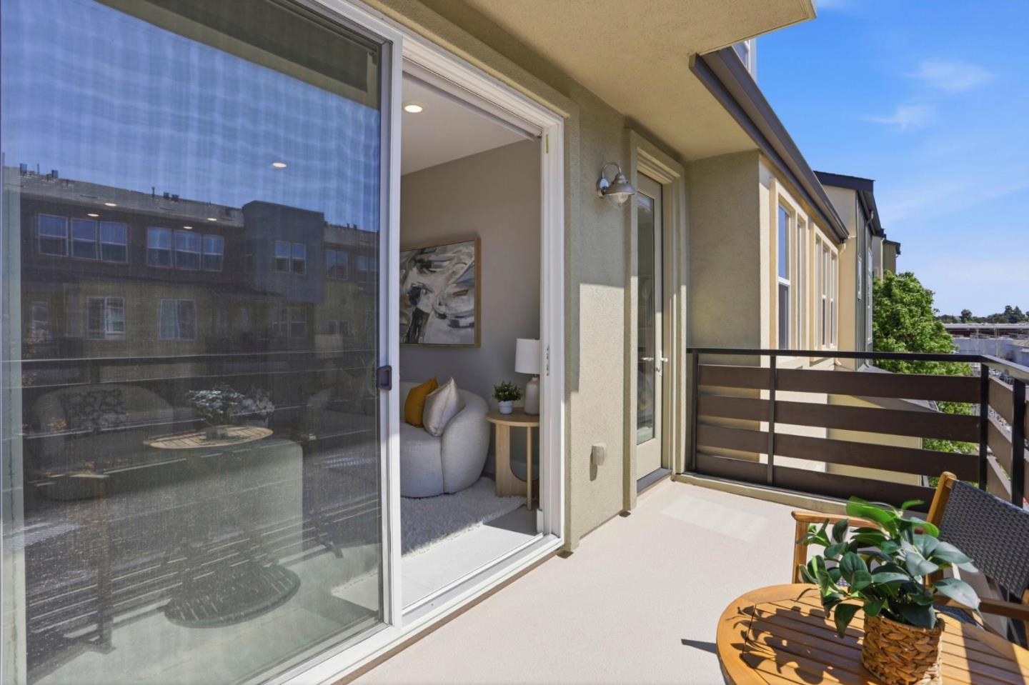 Detail Gallery Image 13 of 35 For 670 Squire Ave, San Jose,  CA 95133 - 3 Beds | 3 Baths