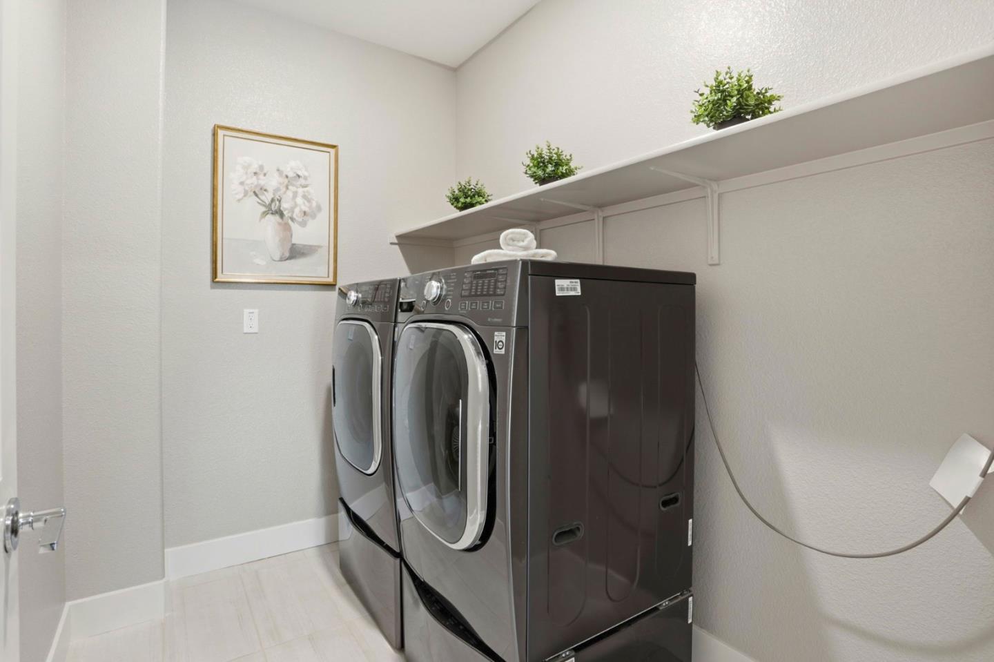 Detail Gallery Image 30 of 35 For 670 Squire Ave, San Jose,  CA 95133 - 3 Beds | 3 Baths