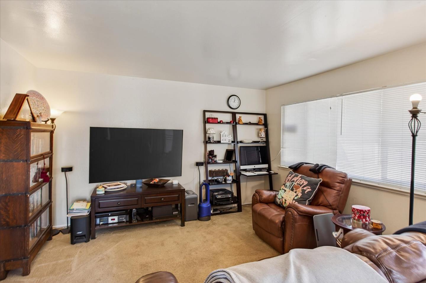 Detail Gallery Image 4 of 27 For 910-912 Academy Ave, Belmont,  CA 94002 - – Beds | – Baths