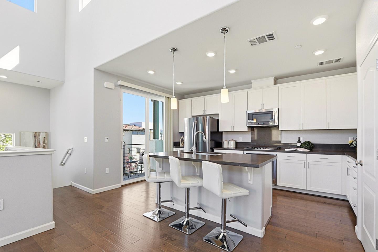 Detail Gallery Image 13 of 67 For 280 William Manly St #5,  San Jose,  CA 95136 - 2 Beds | 2 Baths