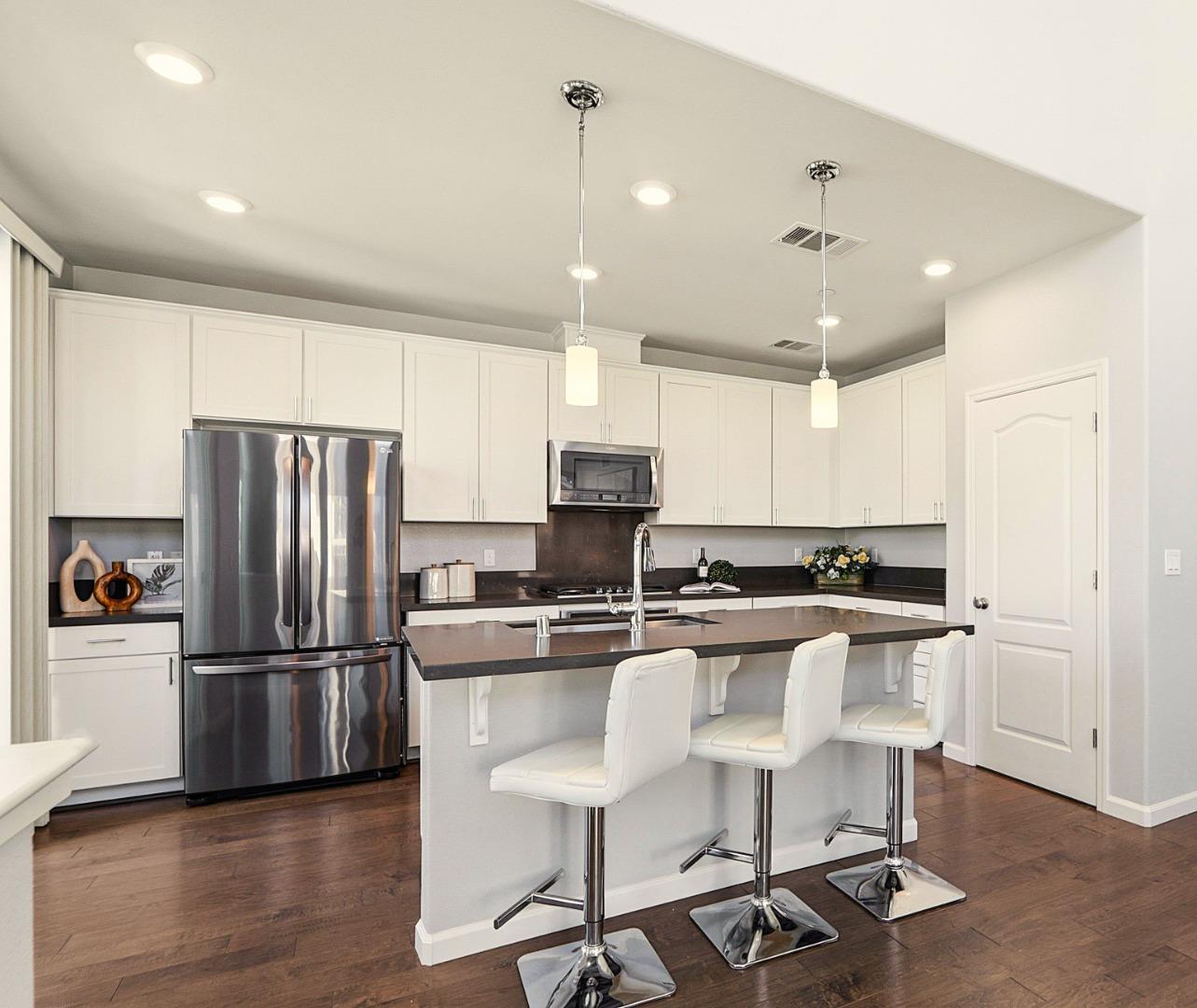 Detail Gallery Image 9 of 67 For 280 William Manly St #5,  San Jose,  CA 95136 - 2 Beds | 2 Baths