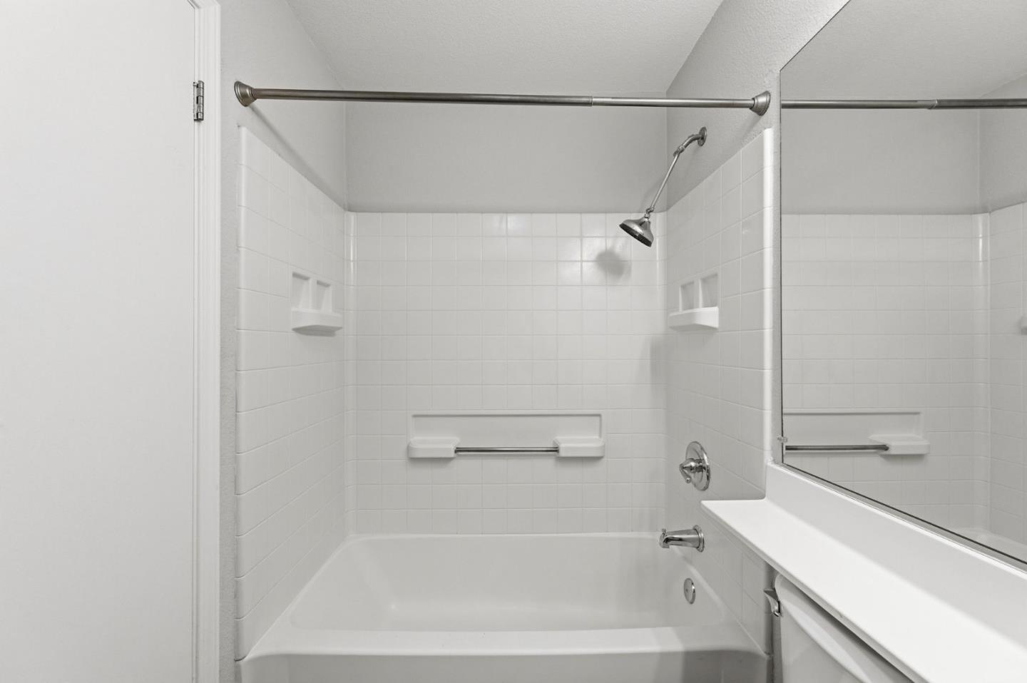 Detail Gallery Image 19 of 41 For 602 Arcadia Ter #305,  Sunnyvale,  CA 94085 - 2 Beds | 2 Baths