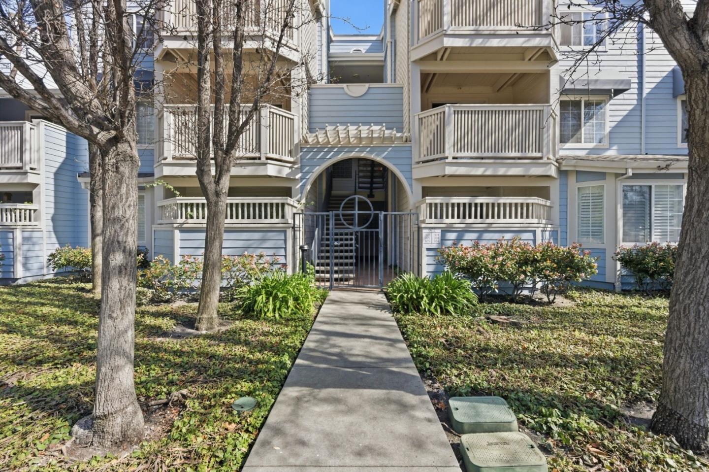 Detail Gallery Image 29 of 41 For 602 Arcadia Ter #305,  Sunnyvale,  CA 94085 - 2 Beds | 2 Baths