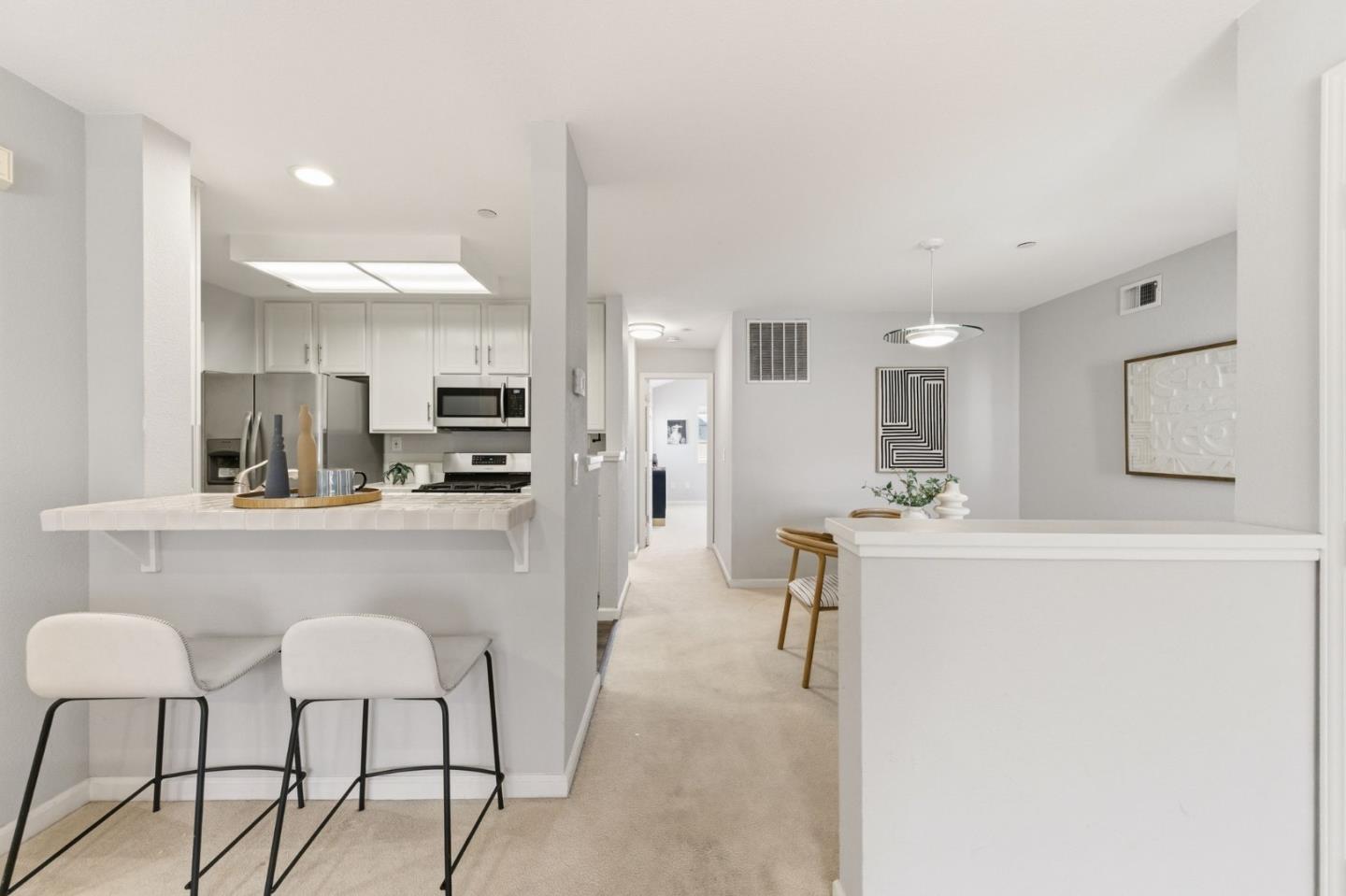 Detail Gallery Image 9 of 41 For 602 Arcadia Ter #305,  Sunnyvale,  CA 94085 - 2 Beds | 2 Baths