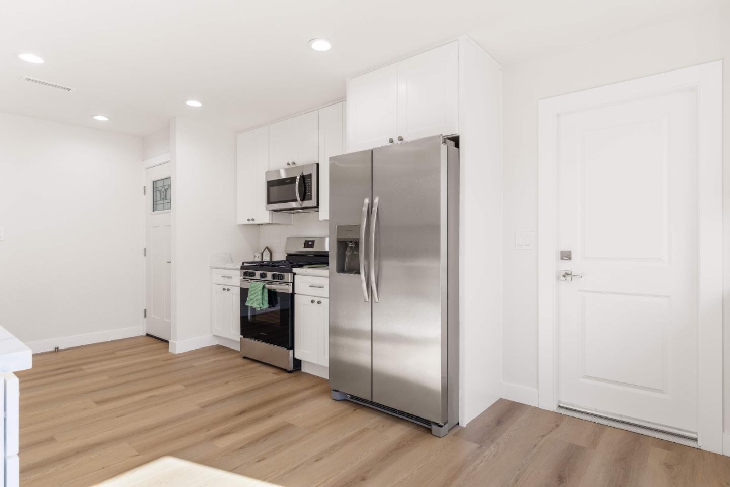 Detail Gallery Image 5 of 24 For 31047 Brae Burn Ave, Hayward,  CA 94544 - 3 Beds | 2 Baths