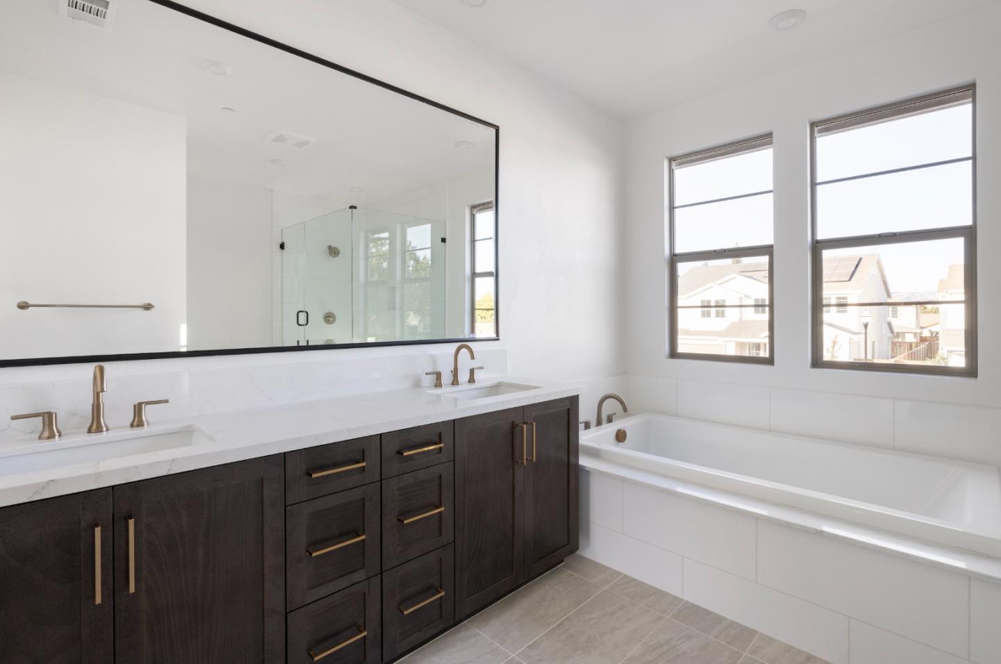 Detail Gallery Image 16 of 18 For 7379 Ailes Ct, Gilroy,  CA 95020 - 5 Beds | 4/1 Baths