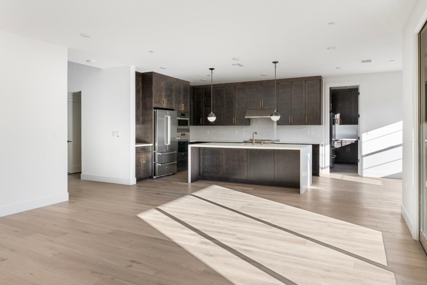 Detail Gallery Image 4 of 18 For 7379 Ailes Ct, Gilroy,  CA 95020 - 5 Beds | 4/1 Baths