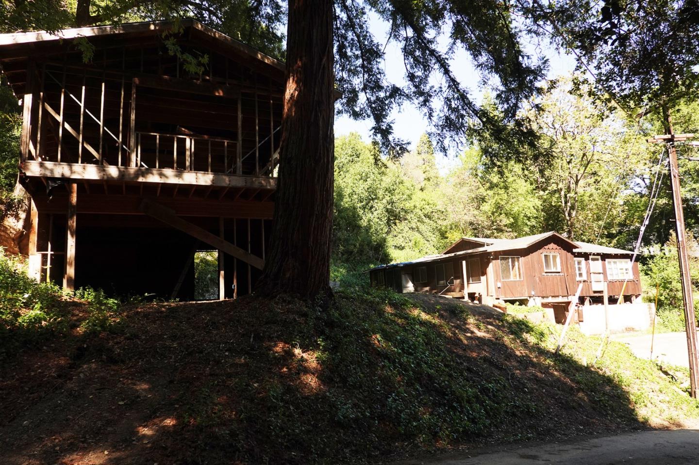 Detail Gallery Image 5 of 5 For 21565 Alma Ct, Los Gatos,  CA 95033 - 3 Beds | 1 Baths