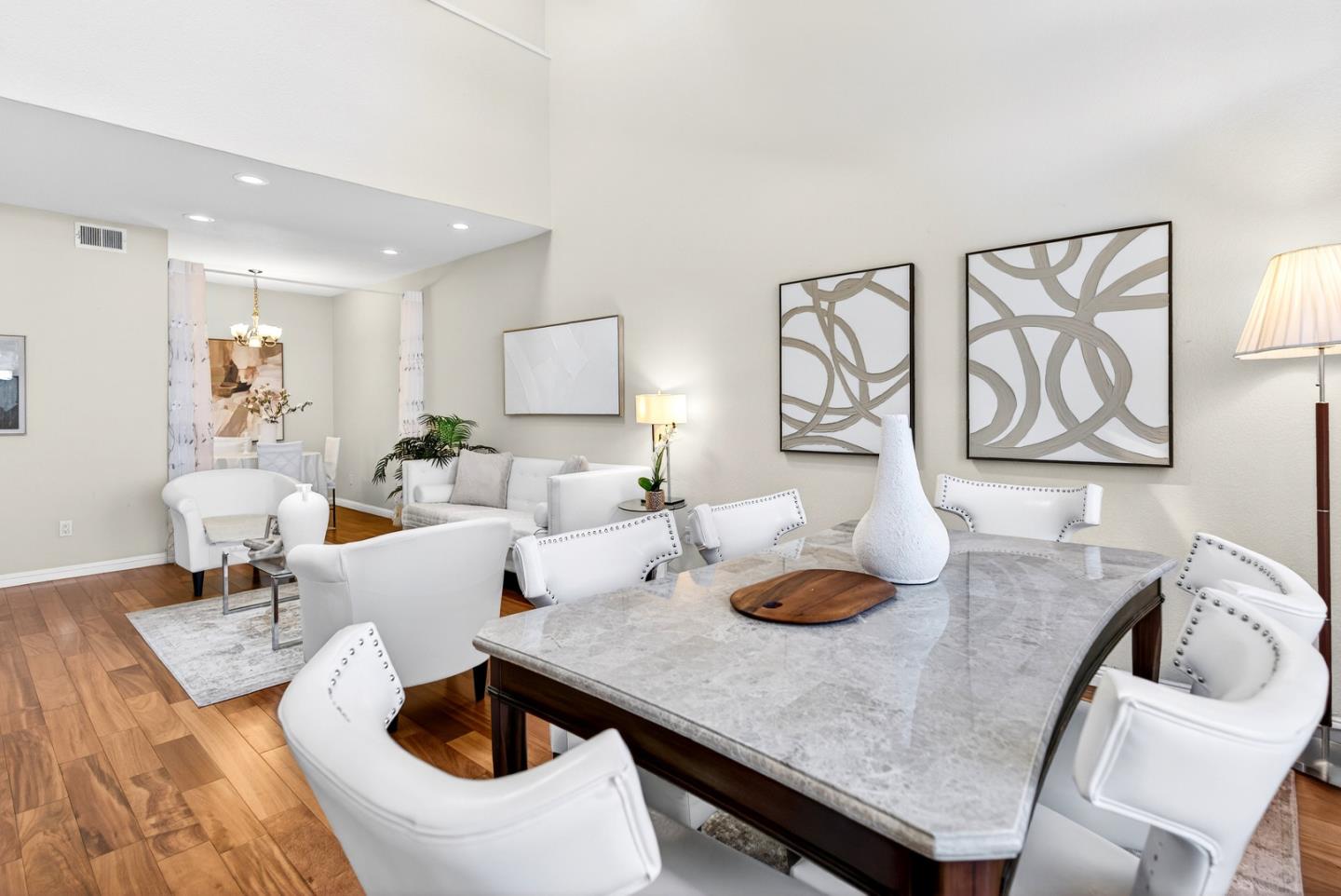 Detail Gallery Image 10 of 35 For 22330 Homestead Rd #214,  Cupertino,  CA 95014 - 2 Beds | 2 Baths