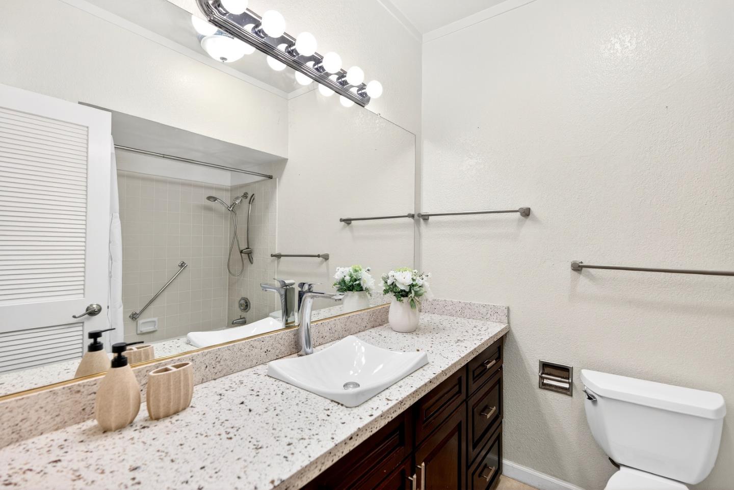 Detail Gallery Image 16 of 35 For 22330 Homestead Rd #214,  Cupertino,  CA 95014 - 2 Beds | 2 Baths