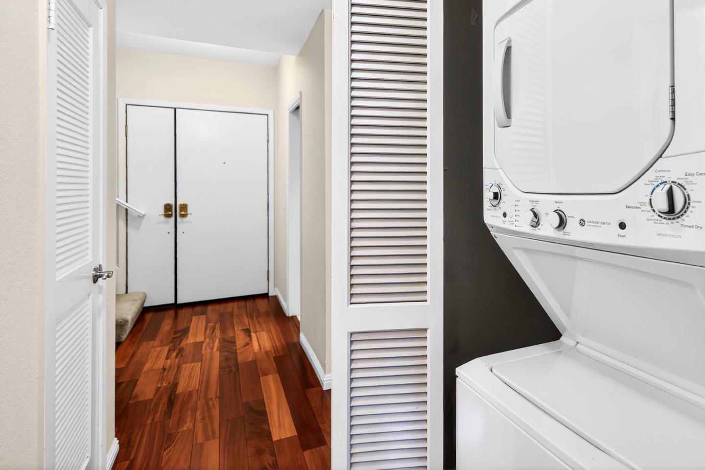 Detail Gallery Image 17 of 35 For 22330 Homestead Rd #214,  Cupertino,  CA 95014 - 2 Beds | 2 Baths