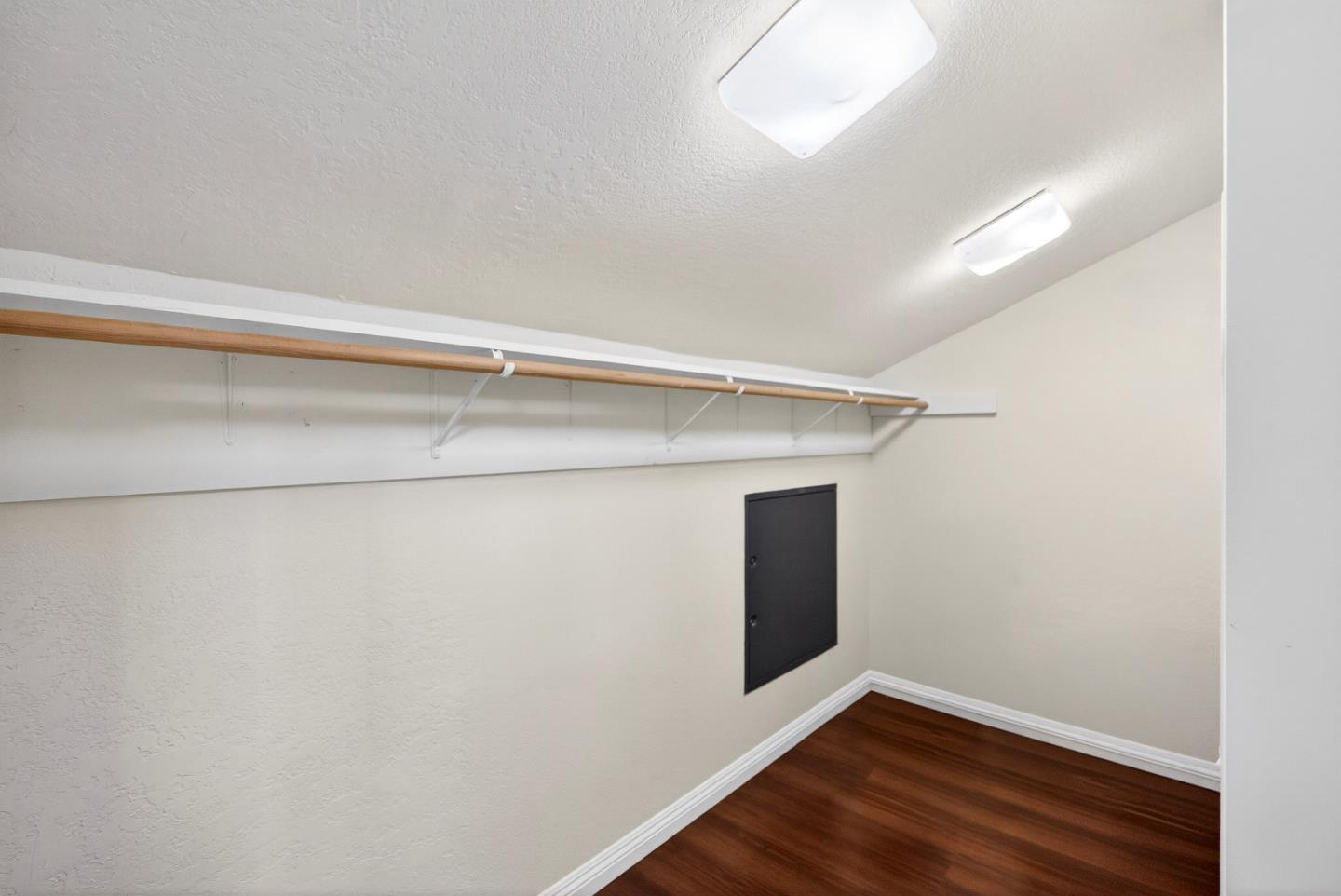 Detail Gallery Image 24 of 35 For 22330 Homestead Rd #214,  Cupertino,  CA 95014 - 2 Beds | 2 Baths