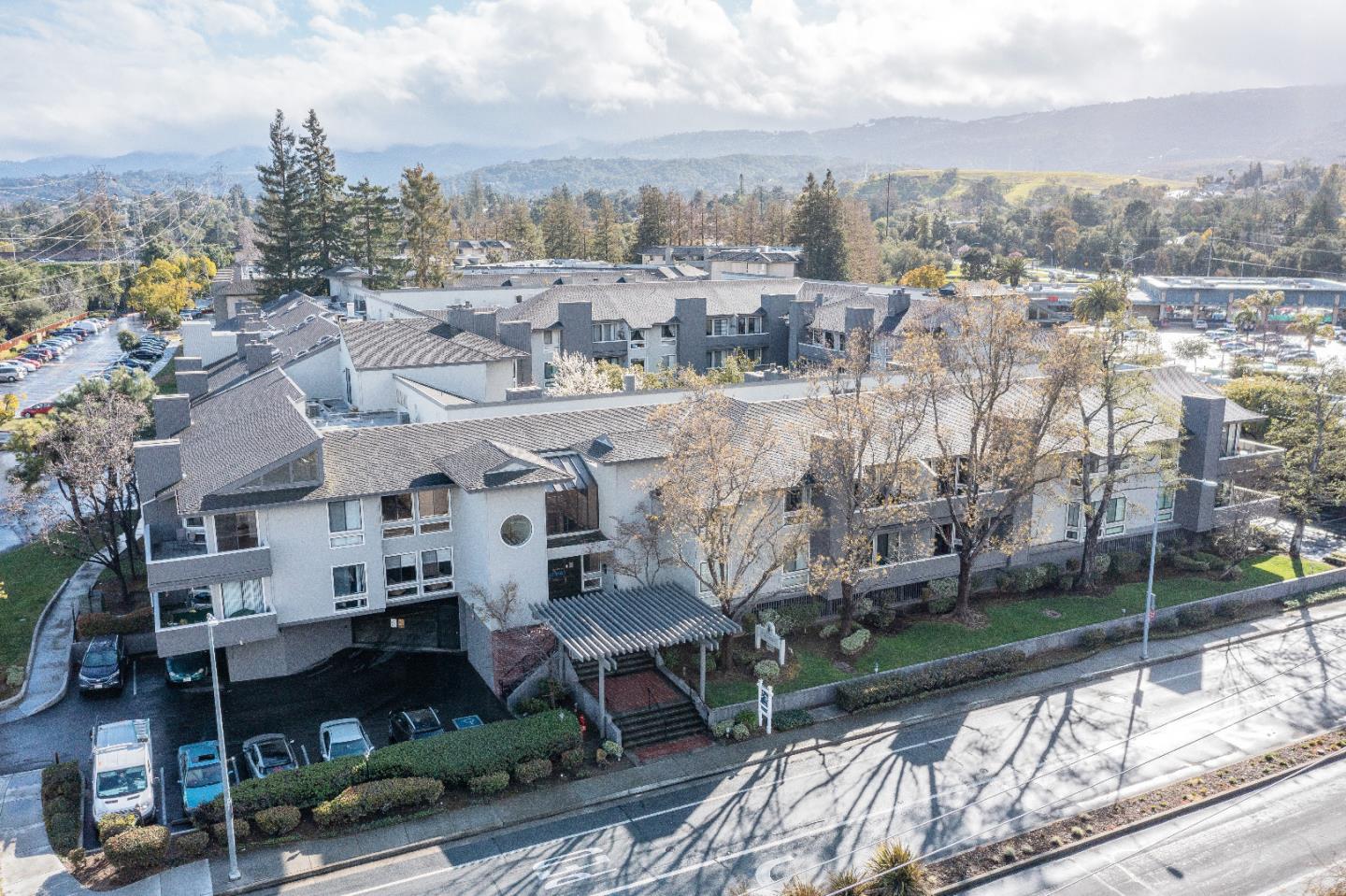 Detail Gallery Image 25 of 35 For 22330 Homestead Rd #214,  Cupertino,  CA 95014 - 2 Beds | 2 Baths