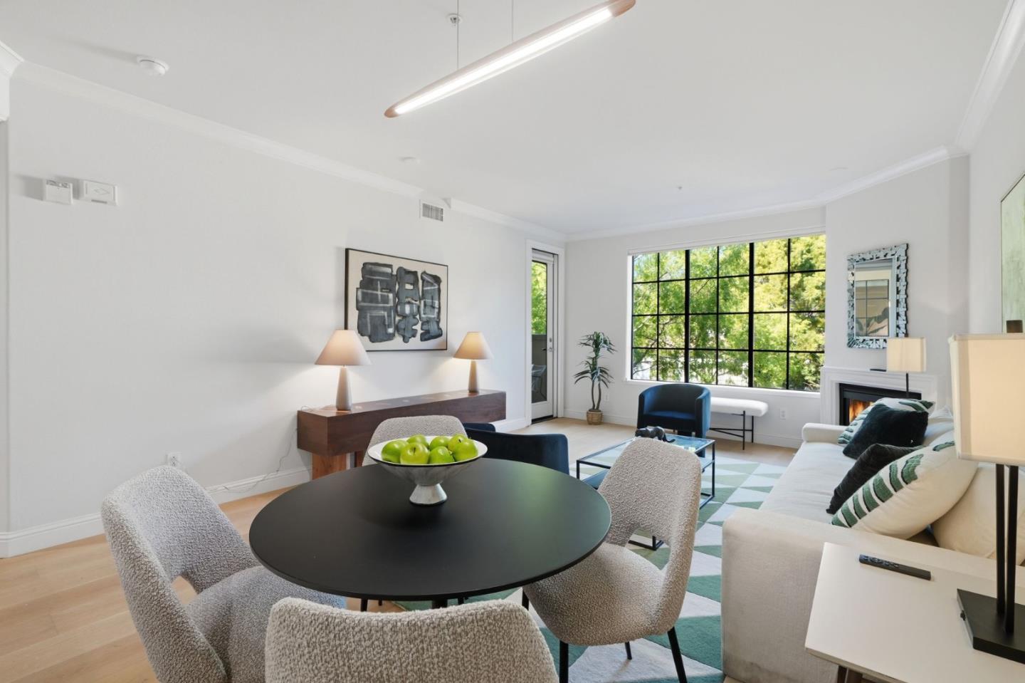 Detail Gallery Image 10 of 67 For 633 Elm St #209,  San Carlos,  CA 94070 - 2 Beds | 2 Baths