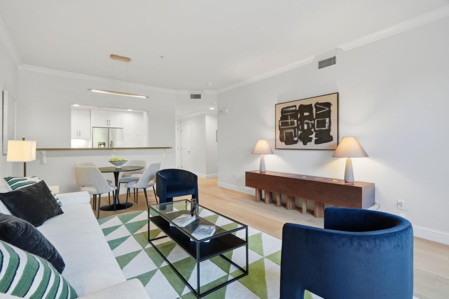 Detail Gallery Image 4 of 67 For 633 Elm St #209,  San Carlos,  CA 94070 - 2 Beds | 2 Baths