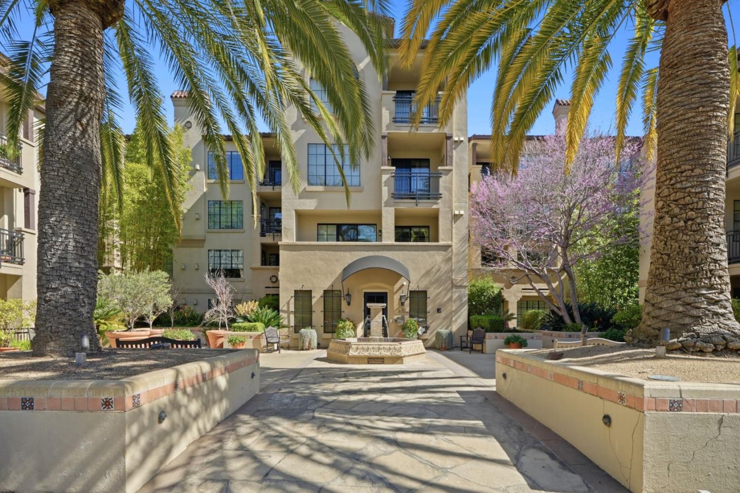 Detail Gallery Image 40 of 67 For 633 Elm St #209,  San Carlos,  CA 94070 - 2 Beds | 2 Baths