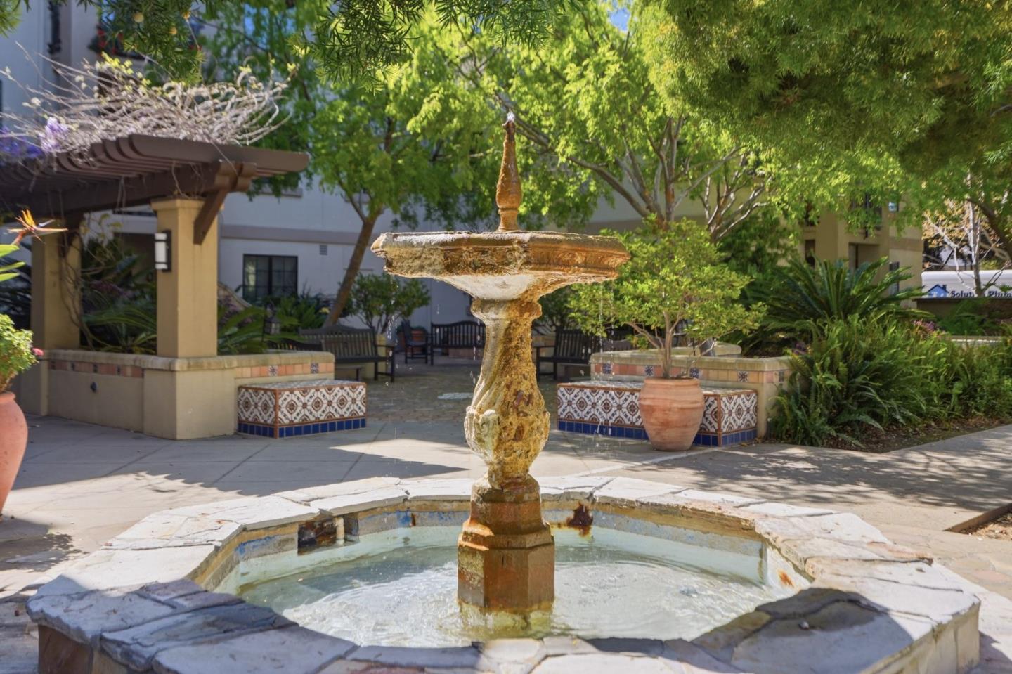 Detail Gallery Image 42 of 67 For 633 Elm St #209,  San Carlos,  CA 94070 - 2 Beds | 2 Baths