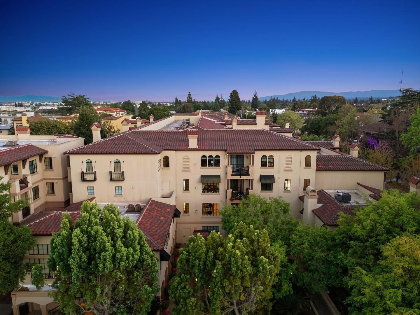 Detail Gallery Image 47 of 67 For 633 Elm St #209,  San Carlos,  CA 94070 - 2 Beds | 2 Baths