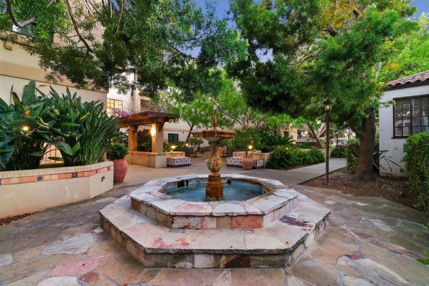 Detail Gallery Image 54 of 67 For 633 Elm St #209,  San Carlos,  CA 94070 - 2 Beds | 2 Baths