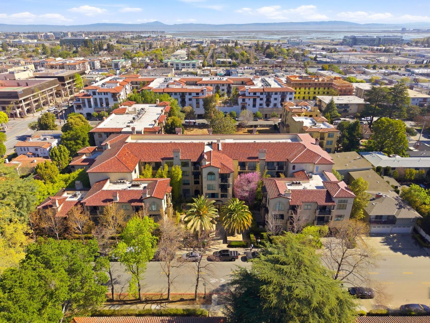 Detail Gallery Image 61 of 67 For 633 Elm St #209,  San Carlos,  CA 94070 - 2 Beds | 2 Baths