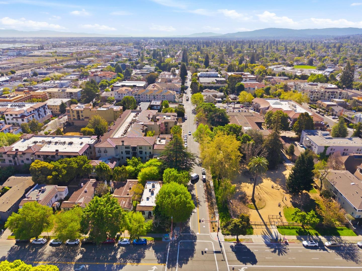 Detail Gallery Image 63 of 67 For 633 Elm St #209,  San Carlos,  CA 94070 - 2 Beds | 2 Baths