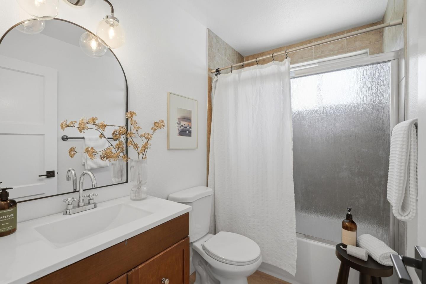 Detail Gallery Image 15 of 33 For 1355 Regent St, Redwood City,  CA 94061 - 4 Beds | 2 Baths