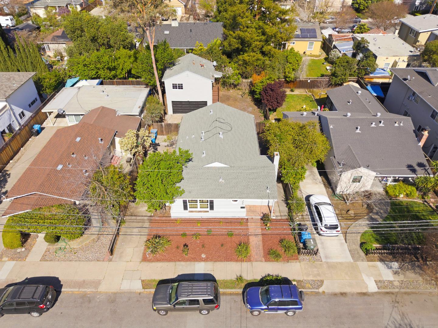 Detail Gallery Image 28 of 33 For 1355 Regent St, Redwood City,  CA 94061 - 4 Beds | 2 Baths