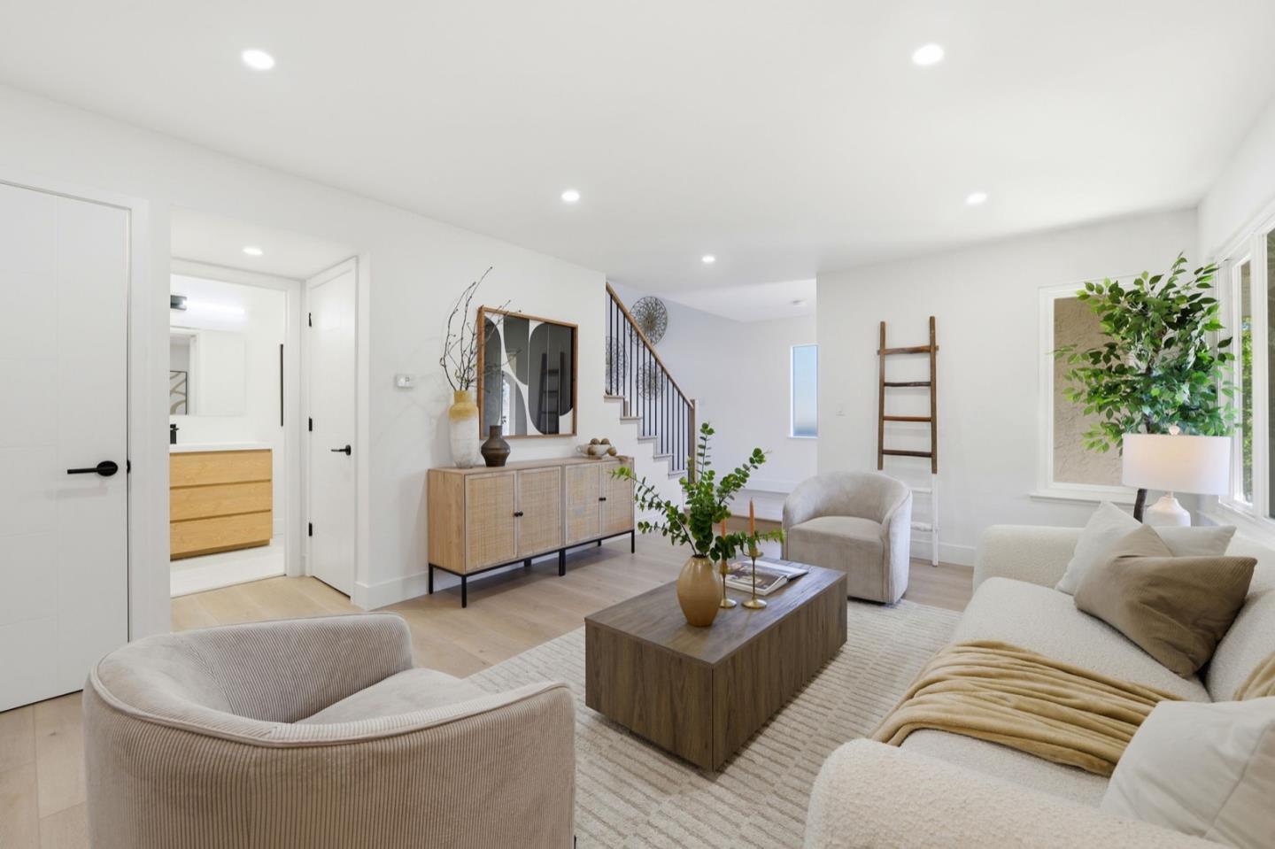 Detail Gallery Image 13 of 50 For 3400 Douglas Ct, San Mateo,  CA 94403 - 3 Beds | 2/1 Baths