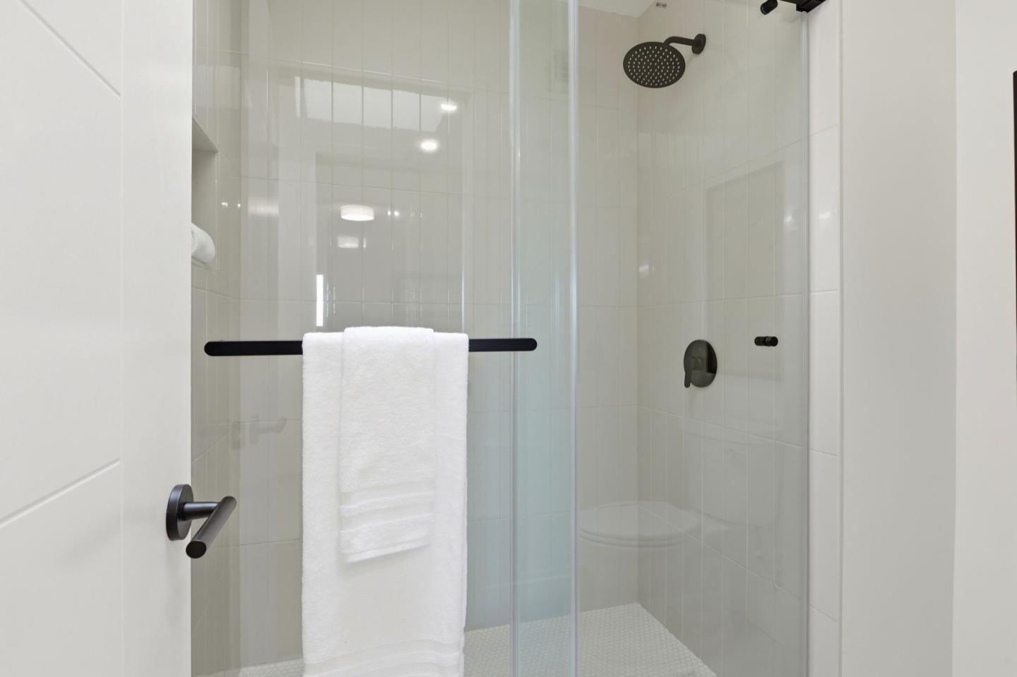 Detail Gallery Image 32 of 50 For 3400 Douglas Ct, San Mateo,  CA 94403 - 3 Beds | 2/1 Baths