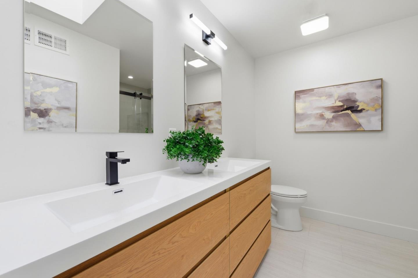 Detail Gallery Image 35 of 50 For 3400 Douglas Ct, San Mateo,  CA 94403 - 3 Beds | 2/1 Baths