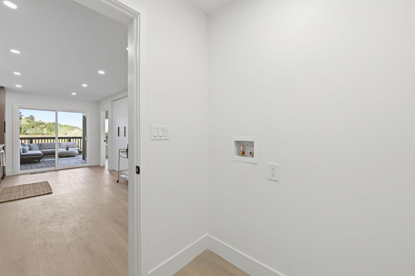 Detail Gallery Image 37 of 50 For 3400 Douglas Ct, San Mateo,  CA 94403 - 3 Beds | 2/1 Baths