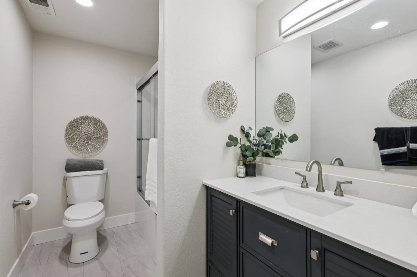 Detail Gallery Image 15 of 34 For 30680 Loma Chiquita Rd, Los Gatos,  CA 95033 - 4 Beds | 2/1 Baths