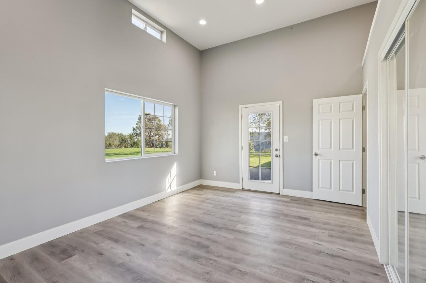 Detail Gallery Image 29 of 34 For 30680 Loma Chiquita Rd, Los Gatos,  CA 95033 - 4 Beds | 2/1 Baths