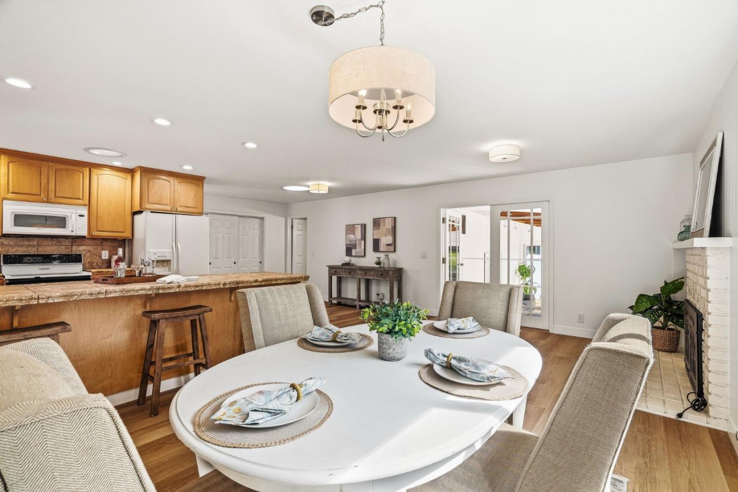 Detail Gallery Image 14 of 49 For 1920 Koopmans Ave, Santa Cruz,  CA 95062 - 3 Beds | 2 Baths