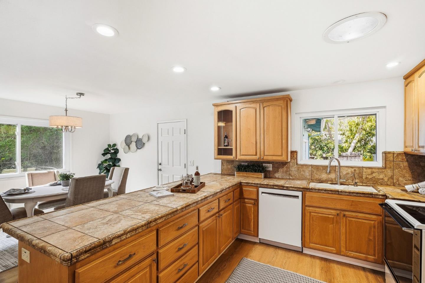 Detail Gallery Image 17 of 49 For 1920 Koopmans Ave, Santa Cruz,  CA 95062 - 3 Beds | 2 Baths